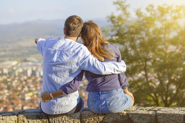 young couple on cliff - life after rehab - great oaks recovery